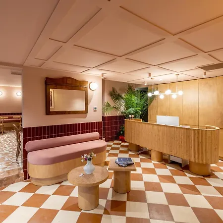 מלון Yonca Anjelika *