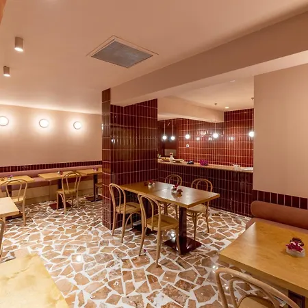 מלון Yonca Anjelika *