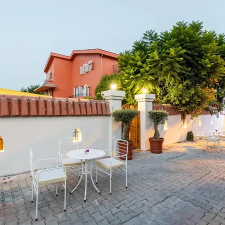 Yonca Anjelika מלון *