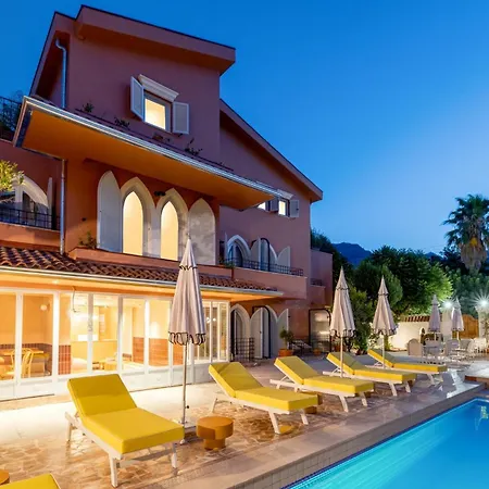 Yonca Anjelika מלון *