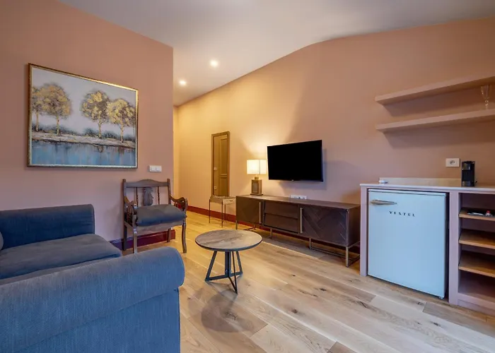 Yonca Anjelika Hotel