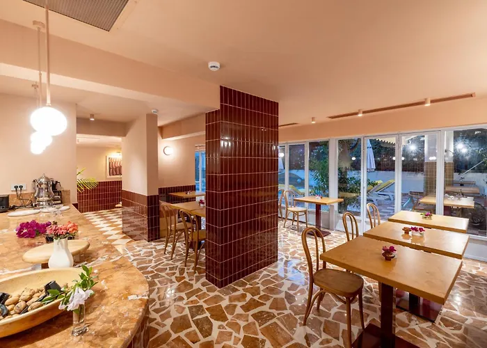 Yonca Anjelika Hotel *