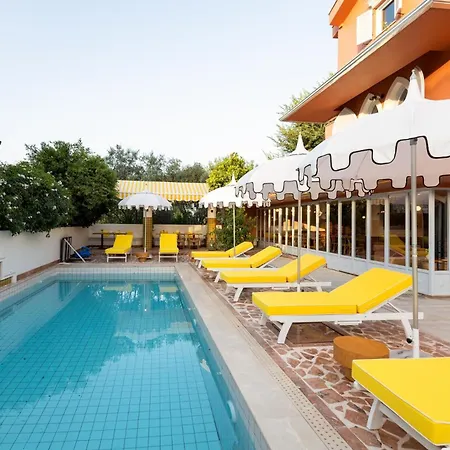 Yonca Anjelika فندق